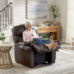 LIFESTYLE---PR511_MED_Coffee-Bean_TV-Position-Flex-Light_V44